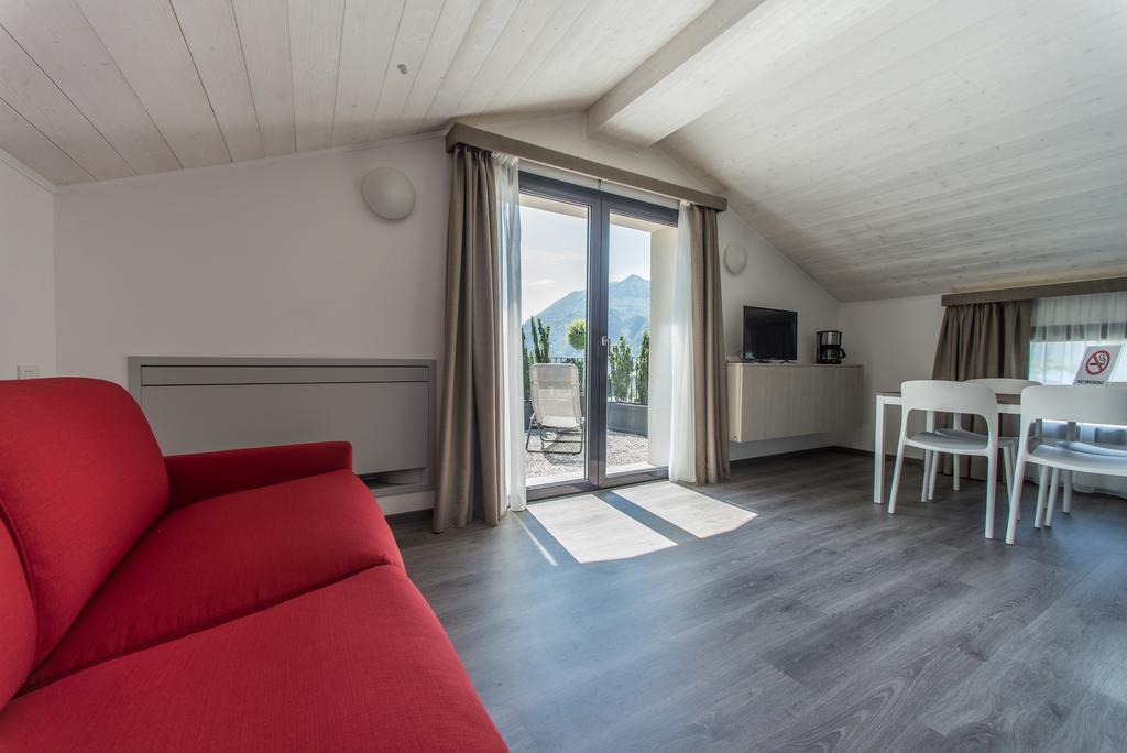 Residenza Decimina Lägenhet Varenna Exteriör bild