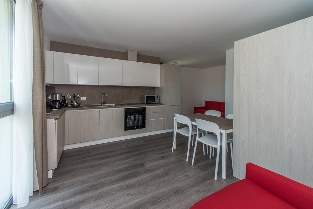 Residenza Decimina Lägenhet Varenna Exteriör bild